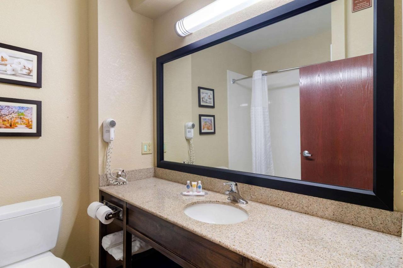 Comfort Inn & Suites Griffin Buitenkant foto